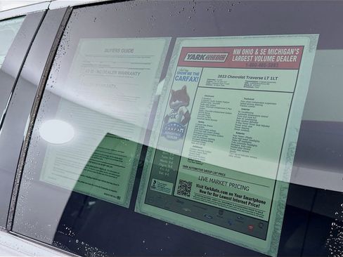 Used 2023 Chevrolet Traverse LT image 15