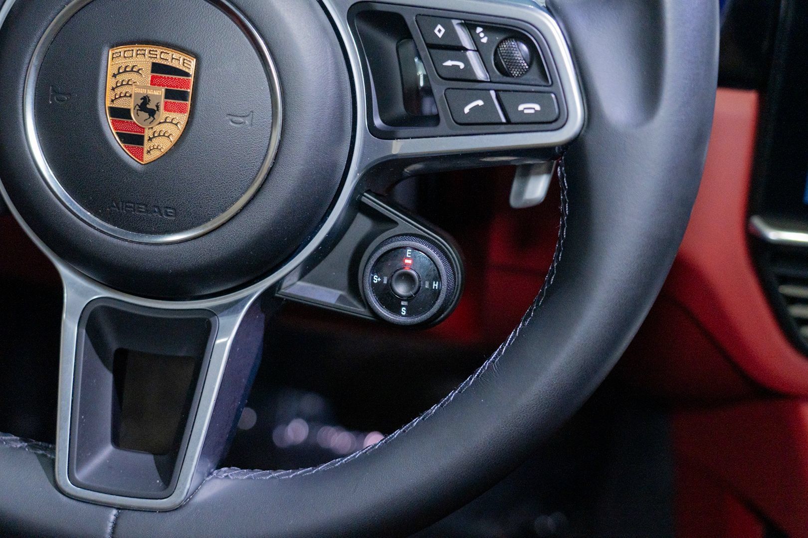 Used 2022 Porsche Cayenne E-Hybrid AWD/4WD image 38