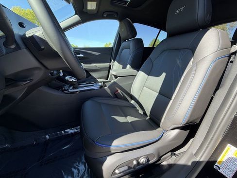 New 2026 Buick Envista Sport Touring w/ Convenience I Package image 18