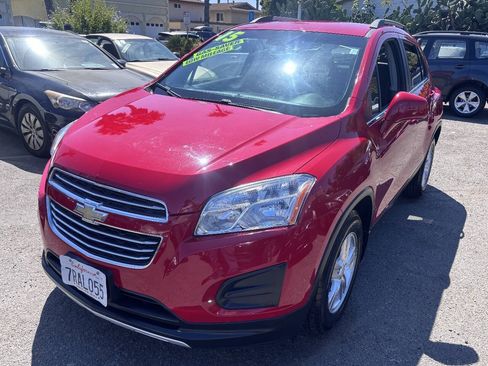 Used 2015 Chevrolet Trax LT w/ LPO, Protection Package FWD image 2