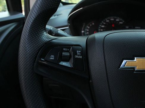 Used 2021 Chevrolet Trax LS w/ Tint and Cruise Package FWD image 30
