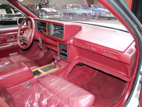 Used 1988 Cadillac Eldorado Coupe FWD image 39