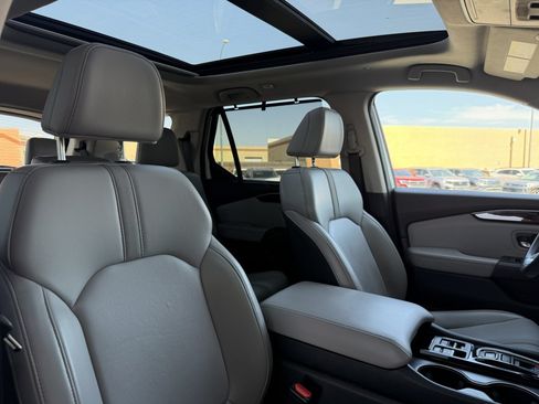Used 2024 Honda Pilot Touring image 44