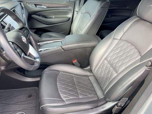 Certified 2023 Buick Enclave Avenir w/ Avenir Technology Package image 5