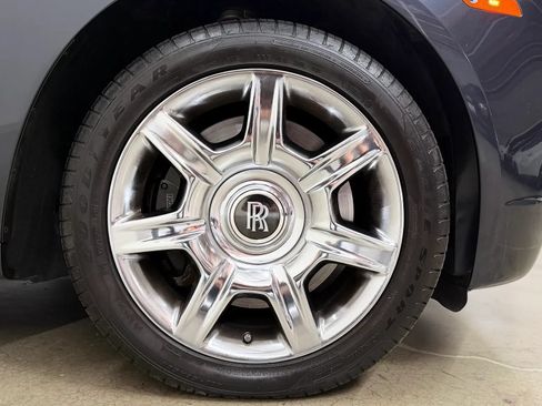 Used 2011 Rolls-Royce Ghost RWD image 12
