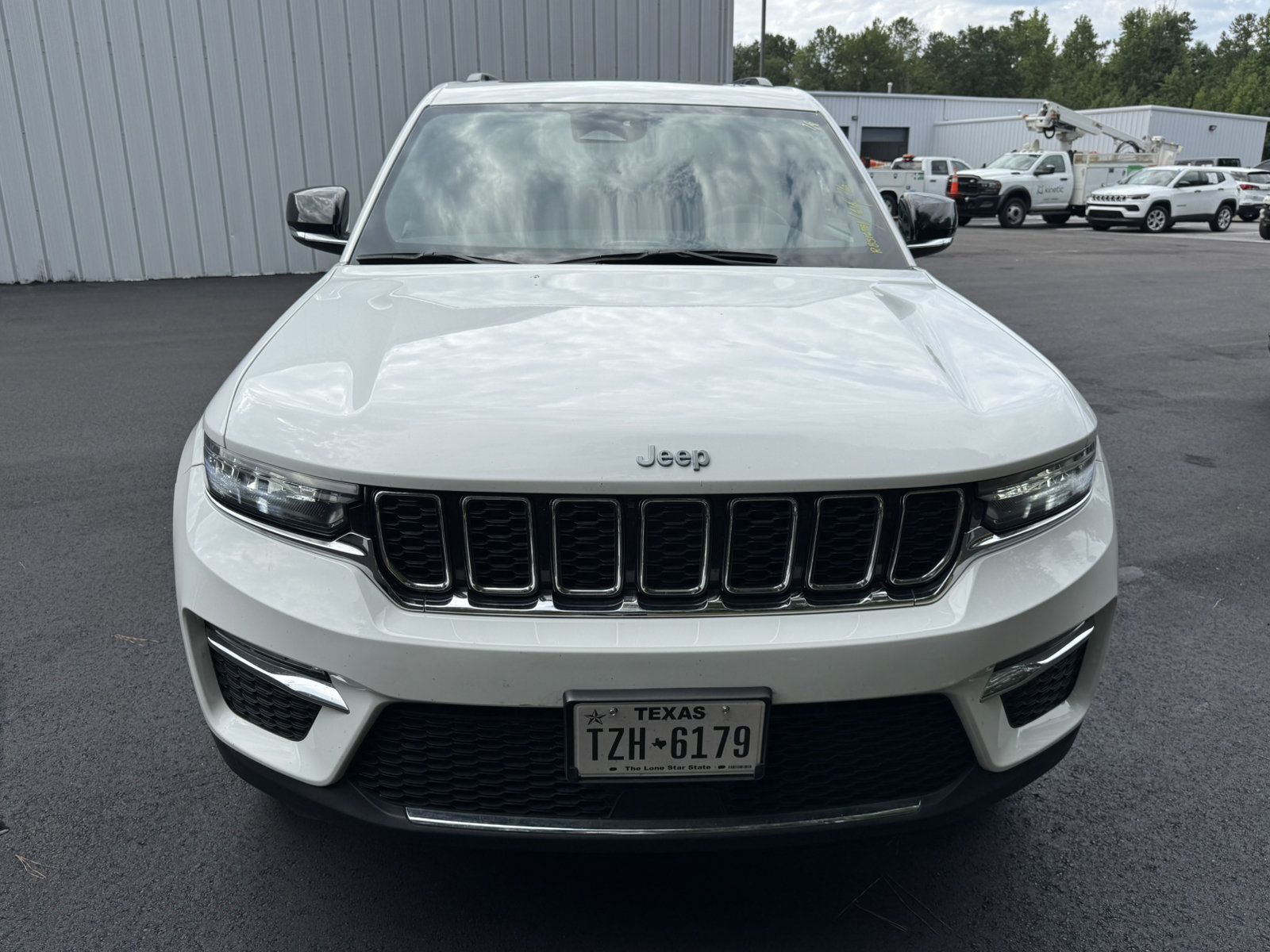 Used 2024 Jeep Grand Cherokee Limited 4xe AWD/4WD image 2