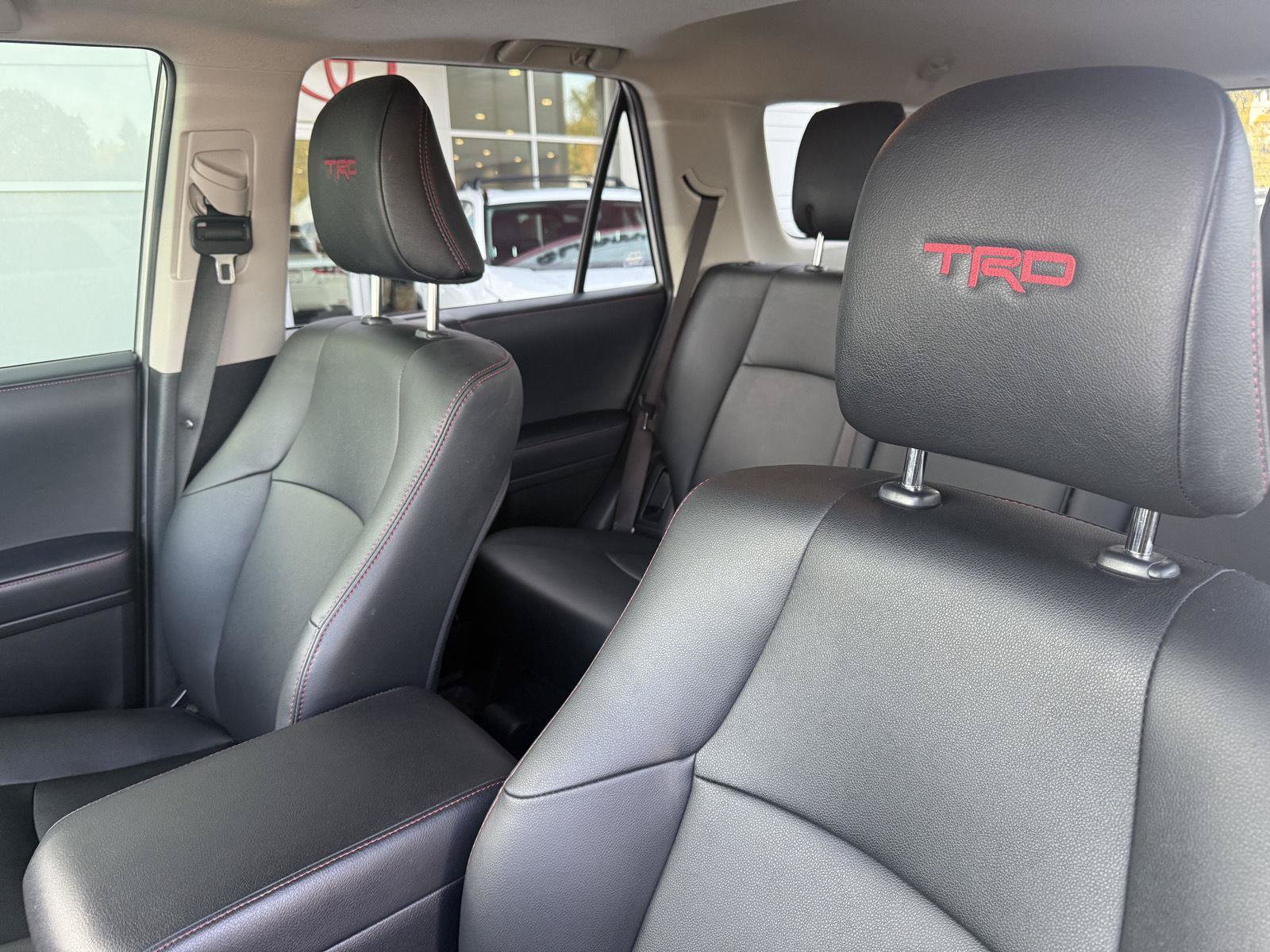 Used 2024 Toyota 4Runner TRD Off-Road Premium w/ Off Road Premium Plus Package AWD/4WD image 14