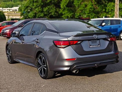 Used 2022 Nissan Sentra SR w/ SR Premium Package FWD image 6
