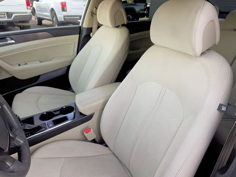 Used 2017 Hyundai Sonata Sport FWD image 15