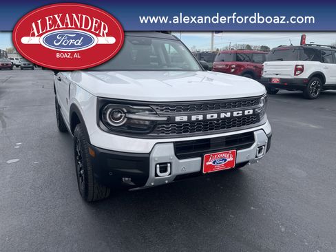 Used 2025 Ford Bronco Sport Badlands image 5