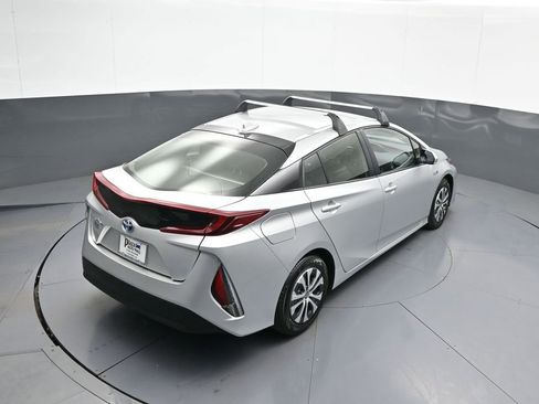 Used 2022 Toyota Prius Prime LE FWD image 38