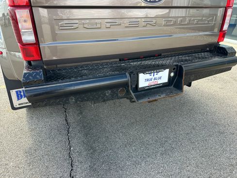 Used 2022 Ford F450 XLT w/ XLT Premium Package image 9