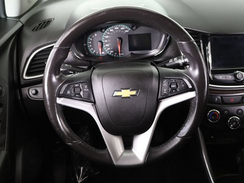 Used 2019 Chevrolet Trax LT w/ LT Convenience Package AWD/4WD image 34