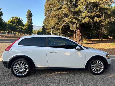 Used 2009 Volvo C30 FWD image 13