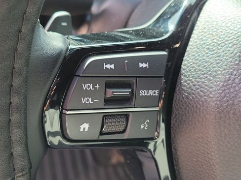 Certified 2025 Honda Civic Sport Touring image 24