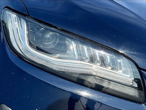 Used 2018 Lincoln MKZ Reserve FWD image 34
