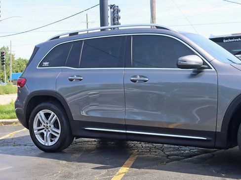 Used 2020 Mercedes-Benz GLB 250 4MATIC image 4