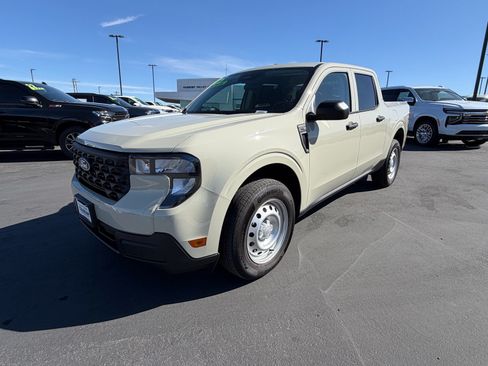 Used 2025 Ford Maverick XL w/ Equipment Group 102A AWD/4WD image 7