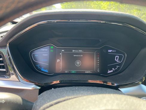 Used 2022 Kia Niro EX Premium FWD image 10