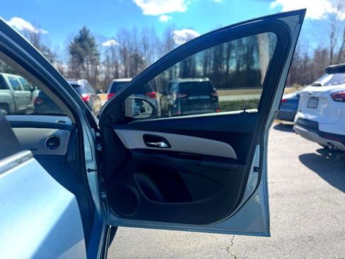 Used 2011 Chevrolet Cruze LS w/ Connectivity Package image 13