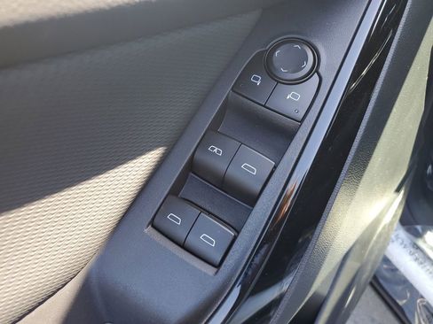 New 2026 Chevrolet Equinox LT image 19