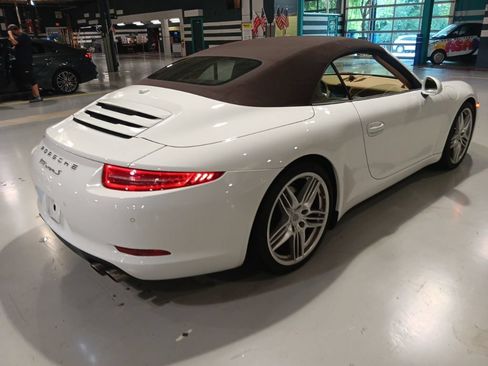 Used 2014 Porsche 911 Carrera S image 7