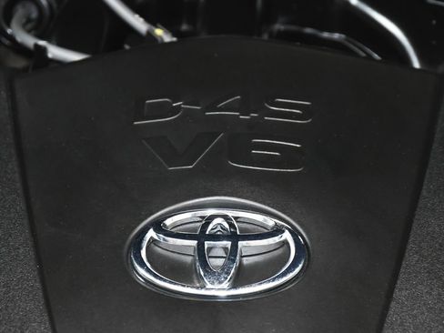 Used 2020 Toyota Highlander L AWD/4WD image 64
