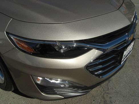 Used 2024 Chevrolet Malibu LS FWD image 17