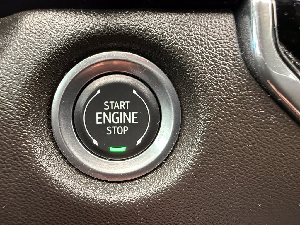 Used 2024 Chevrolet Colorado Trail Boss AWD/4WD image 42