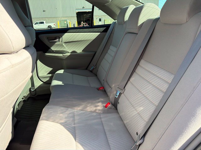 Used 2015 Toyota Camry LE FWD image 21