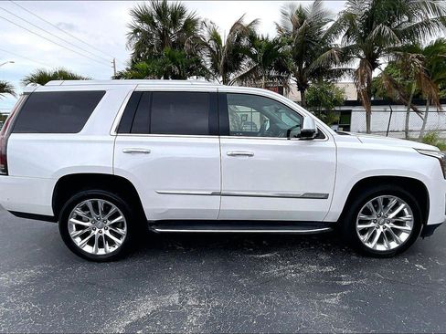 Used 2020 Cadillac Escalade Luxury RWD image 30