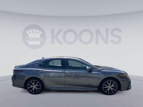 Used 2023 Toyota Camry SE w/ Cold Weather Package AWD/4WD image 17