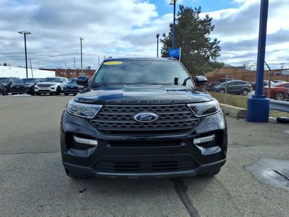 Certified 2023 Ford Explorer XLT w/ Equipment Group 202A