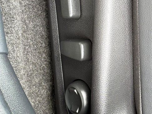 Used 2024 Subaru Crosstrek 2.5i Limited image 21