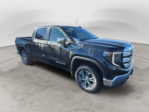 New 2026 GMC Sierra 1500 SLE image 1