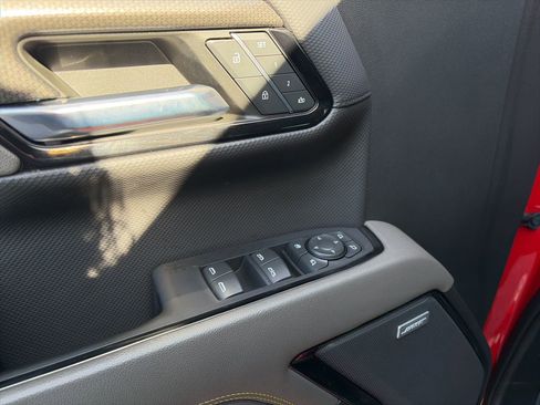 Used 2023 Chevrolet Silverado 1500 ZR2 image 12