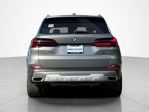 Used 2024 BMW X5 sDrive40i w/ Parking Assistance Package RWD image 4