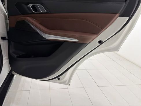 Used 2025 BMW X5 xDrive40i image 21