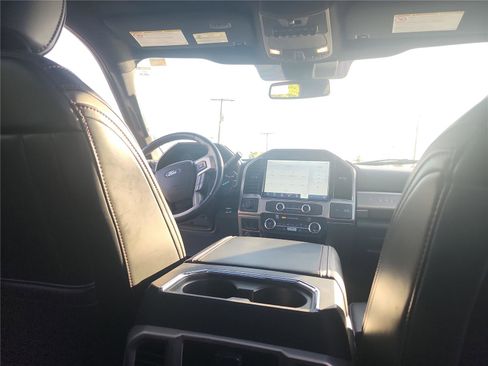 Used 2022 Ford F250 Platinum w/ Tremor Off-Road Package image 27