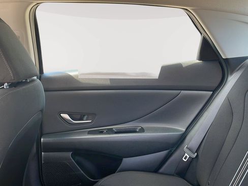 Used 2023 Hyundai Elantra SEL w/ Convenience Package FWD image 11