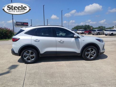Used 2025 Ford Escape ST-Line Select AWD/4WD image 13