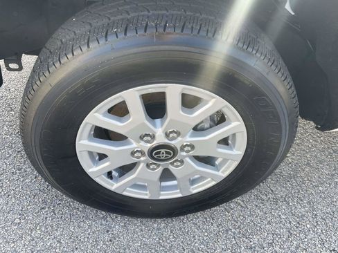 Used 2024 Toyota Tacoma SR5 image 28