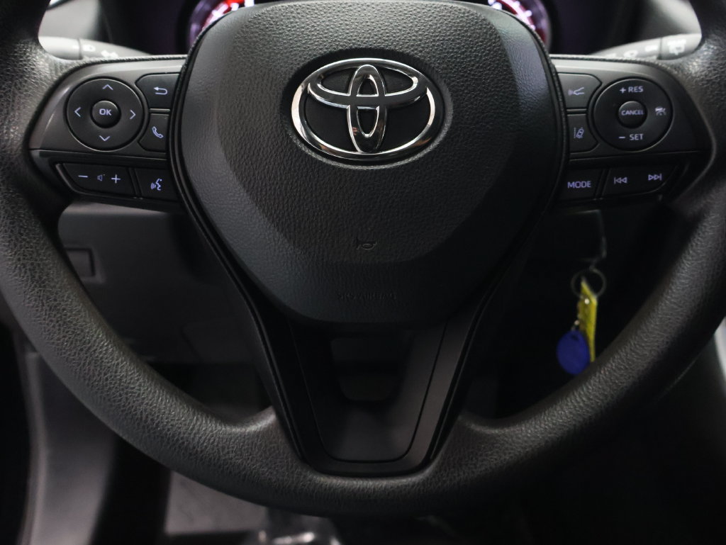Used 2025 Toyota RAV4 LE FWD image 18
