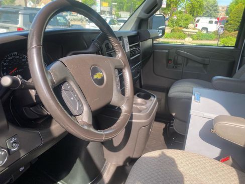 Used 2021 Chevrolet Express 2500 w/ Driver Convenience Package RWD image 16