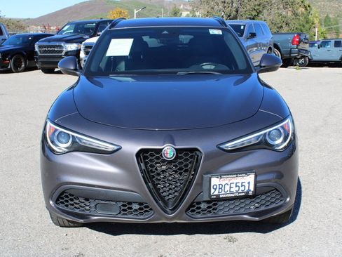 Used 2022 Alfa Romeo Stelvio Sprint image 2