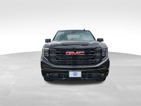 Used 2023 GMC Sierra 1500 Elevation AWD/4WD image 2