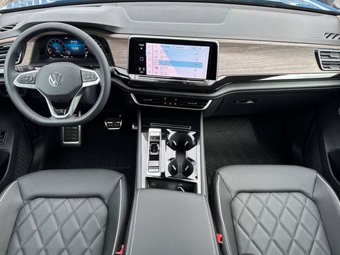 New 2025 Volkswagen Atlas SEL Premium R-Line image 11