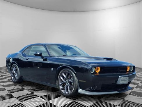 Used 2022 Dodge Challenger GT w/ Blacktop Package RWD image 1