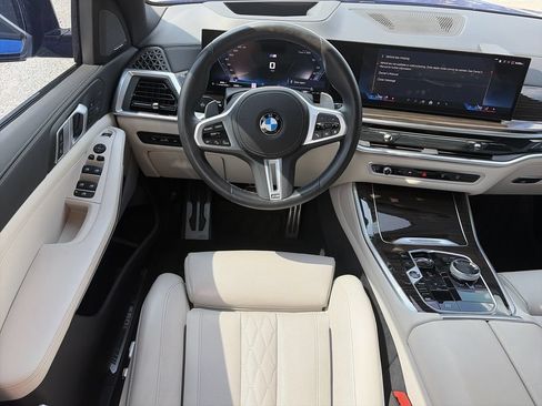 Used 2025 BMW X5 M60i AWD/4WD image 14
