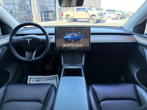 Used 2024 Tesla Model Y 2WD image 23